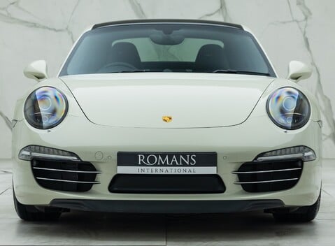 Porsche 911 50TH ANNIVERSARY EDITION (991) 4