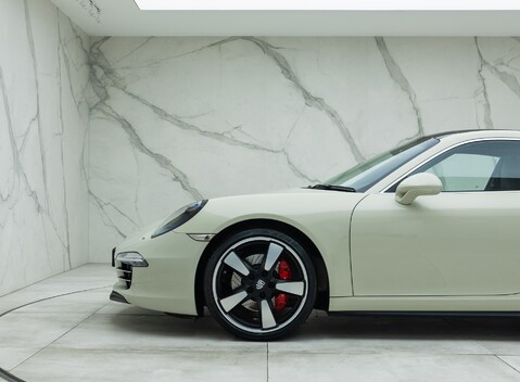 Porsche 911 50TH ANNIVERSARY EDITION (991) 31