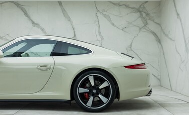 Porsche 911 50TH ANNIVERSARY EDITION (991) 32