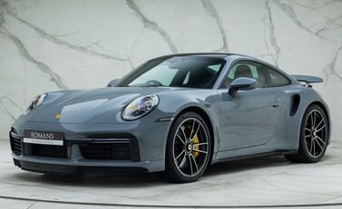 Porsche 911 Turbo S (992) 1