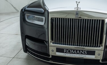 Rolls-Royce Phantom VIII 37