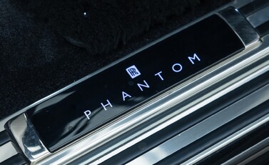 Rolls-Royce Phantom VIII 32