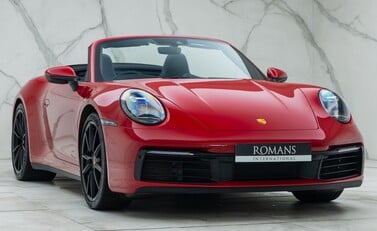 Porsche 911 Carrera CABRIOLET (992) 12