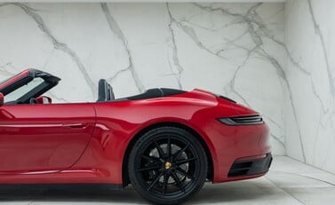 Porsche 911 Carrera CABRIOLET (992) 33