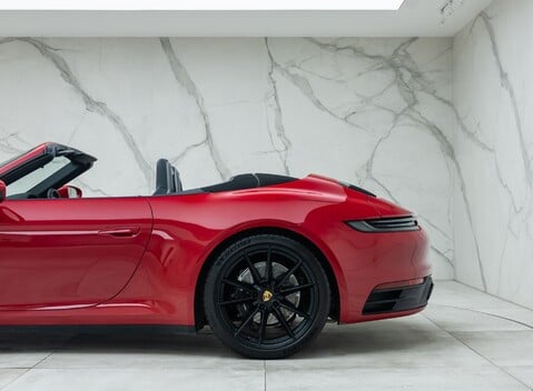 Porsche 911 Carrera CABRIOLET (992) 33