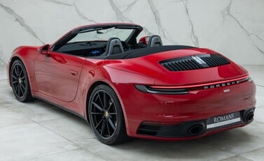 Porsche 911 Carrera CABRIOLET (992) 15