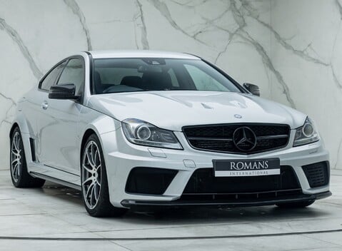 Mercedes-Benz C63 AMG Black Series 11