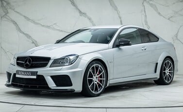 Mercedes-Benz C63 AMG Black Series 1