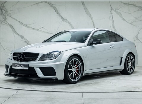 Mercedes-Benz C63 AMG Black Series 1