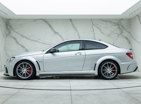 Mercedes-Benz C63 AMG Black Series 7