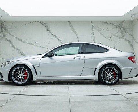 Mercedes-Benz C63 AMG Black Series 