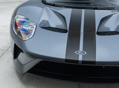 Ford GT Carbon Series 32