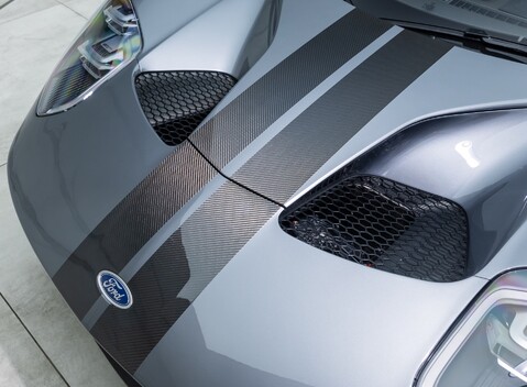 Ford GT Carbon Series 37