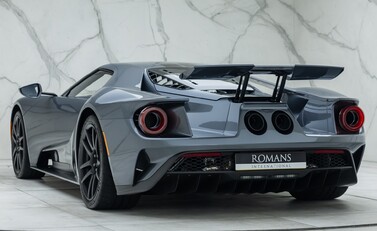 Ford GT Carbon Series 10