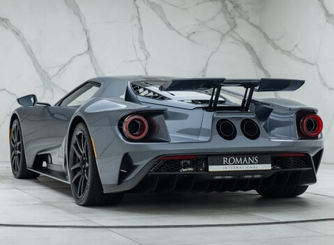 Ford GT Carbon Series 10