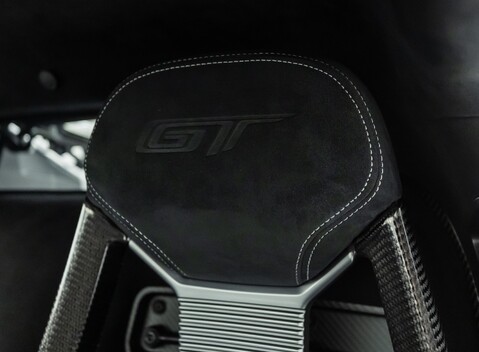 Ford GT Carbon Series 17