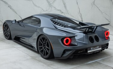 Ford GT Carbon Series 12