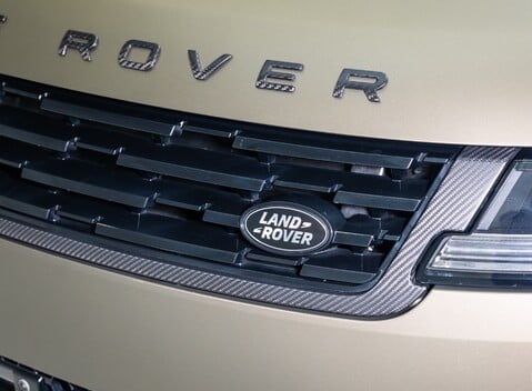 Land Rover Range Rover Sport P635 SV EDITION ONE CARBON BRONZE 40