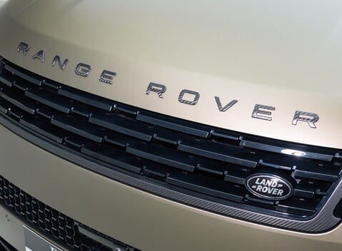 Land Rover Range Rover Sport P635 SV EDITION ONE CARBON BRONZE 39