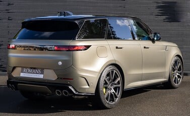 Land Rover Range Rover Sport P635 SV EDITION ONE CARBON BRONZE 4