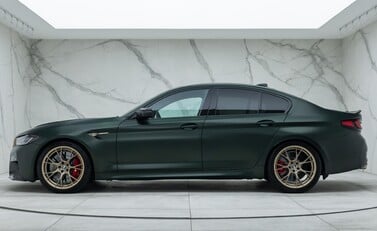 BMW M5 CS 2