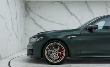 BMW M5 CS 41