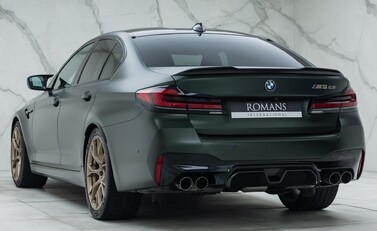 BMW M5 CS 7