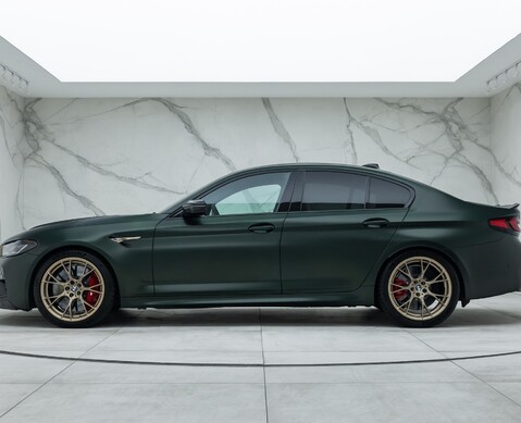 BMW M5 CS 