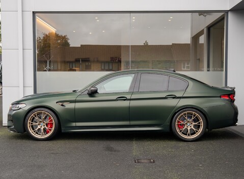 BMW M5 CS 4