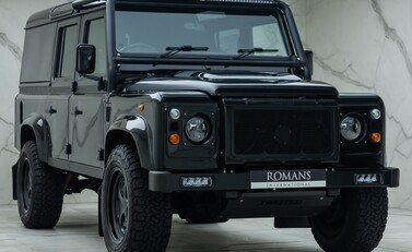 Land Rover Defender 110 XS Classic SIIA Twisted 6