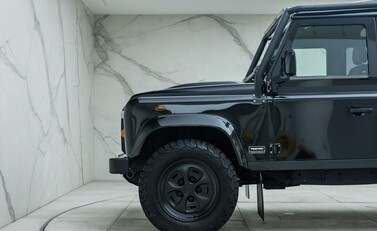 Land Rover Defender 110 XS Classic SIIA Twisted 44