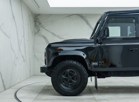 Land Rover Defender 110 XS Classic SIIA Twisted 44