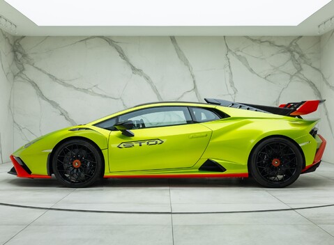 Lamborghini Huracan STO 2