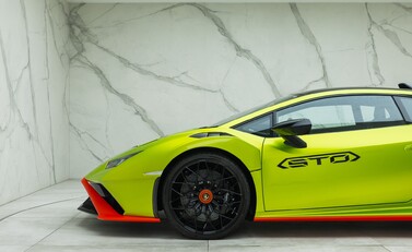 Lamborghini Huracan STO 58