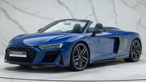 Audi R8 V10 PERFORMANCE CARBON BLACK SPYDER 