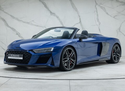 Audi R8 V10 PERFORMANCE CARBON BLACK SPYDER 1