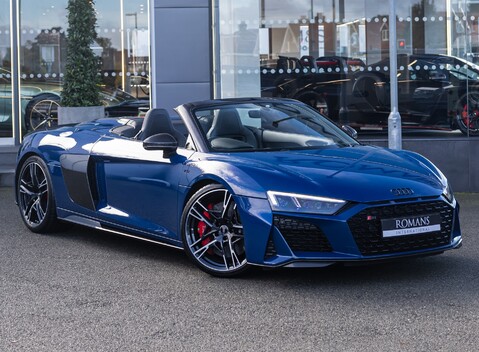 Audi R8 V10 PERFORMANCE CARBON BLACK SPYDER 2