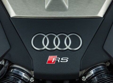 Audi RS6 AVANT PERFORMANCE CARBON VORSPRUNG 43