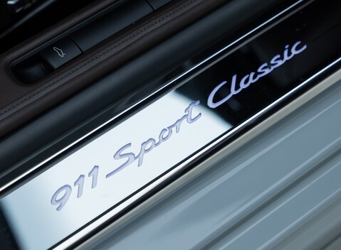 Porsche 911 SPORT CLASSIC (997) 23