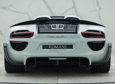 Porsche 918 Spyder 11