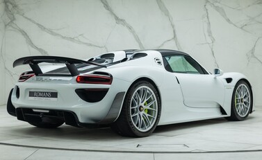 Porsche 918 Spyder 8