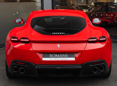 Ferrari Roma 4