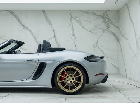 Porsche 718 BOXSTER GTS 4.0 38