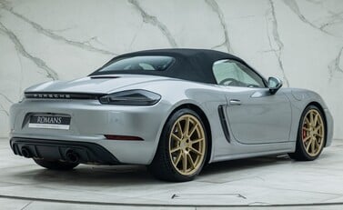 Porsche 718 BOXSTER GTS 4.0 5