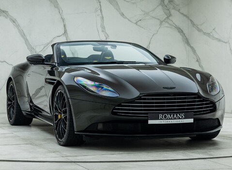 Aston Martin DB11 V8 VOLANTE 12