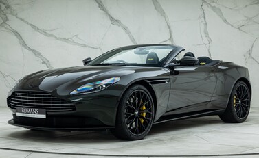 Aston Martin DB11 V8 VOLANTE 1