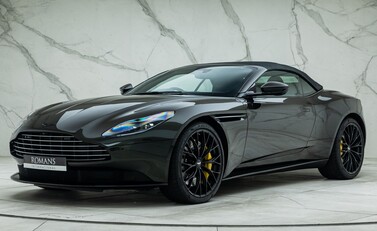 Aston Martin DB11 V8 VOLANTE 5