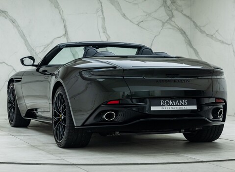 Aston Martin DB11 V8 VOLANTE 13