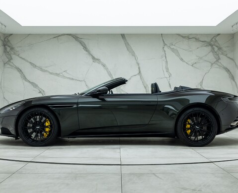 Aston Martin DB11 V8 VOLANTE 