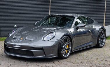 Porsche 911 GT3 TOURING (992) 2